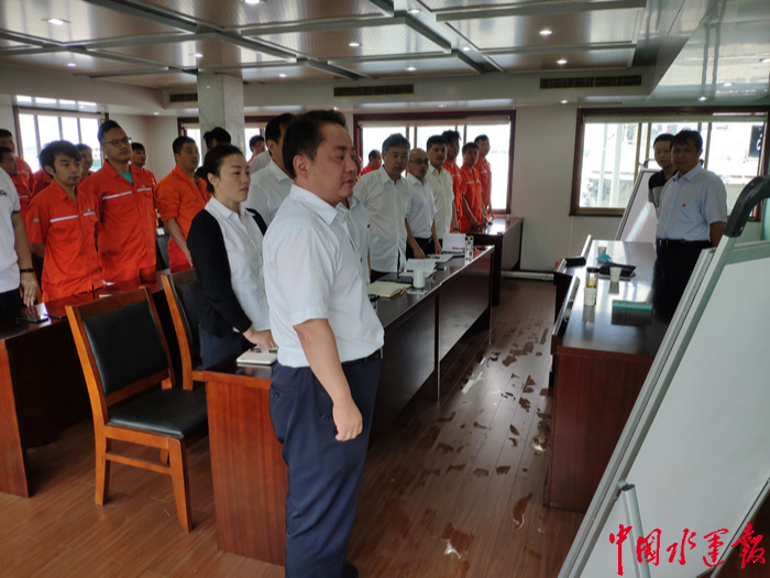 长江南京航道局开展安全承诺宣誓活动
