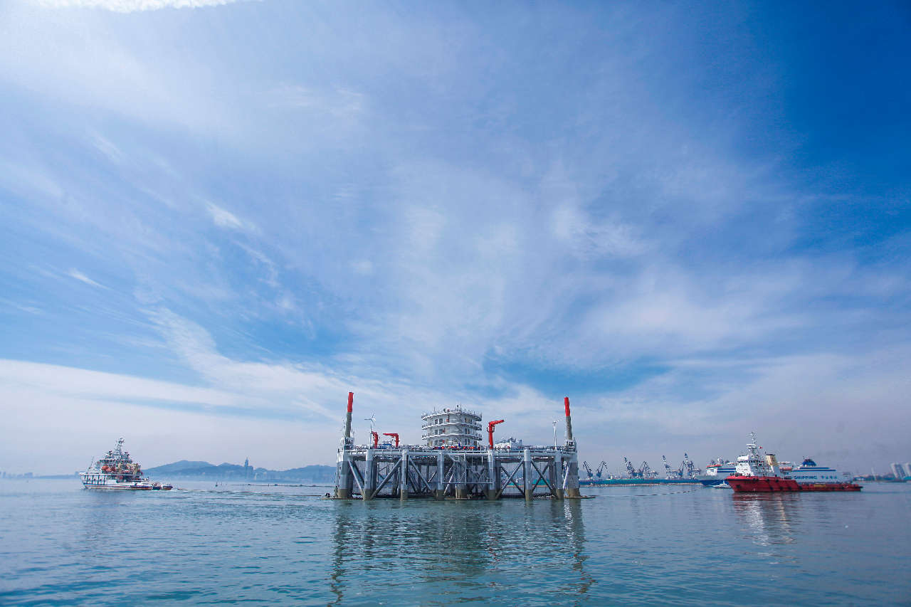 大型海洋牧场综合体"耕海1号"