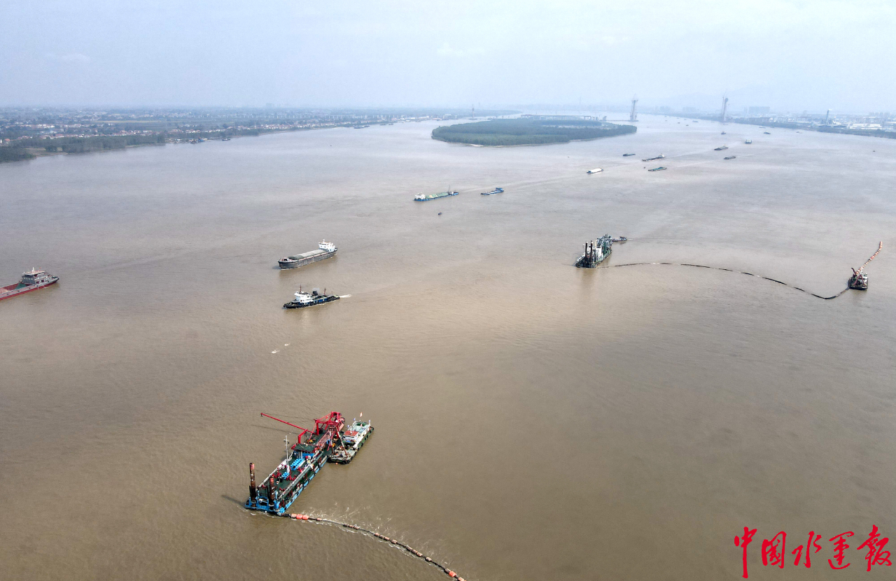 交通运输部长江三峡通航管理局、长江航道局到乌江调研水运发展