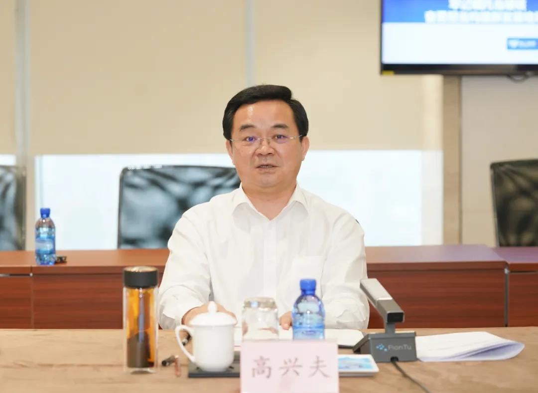 浙江省副省长高兴夫考察调研宁波舟山港