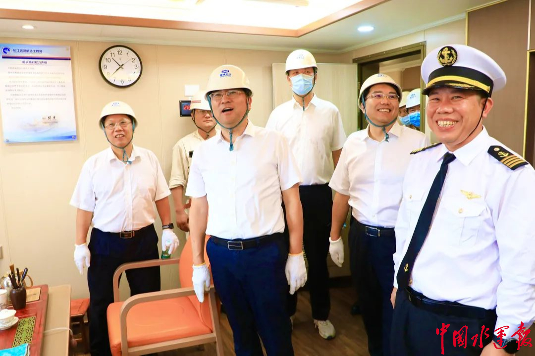要联结拼搏、锐意立异、深化拘束！市政公司(2)