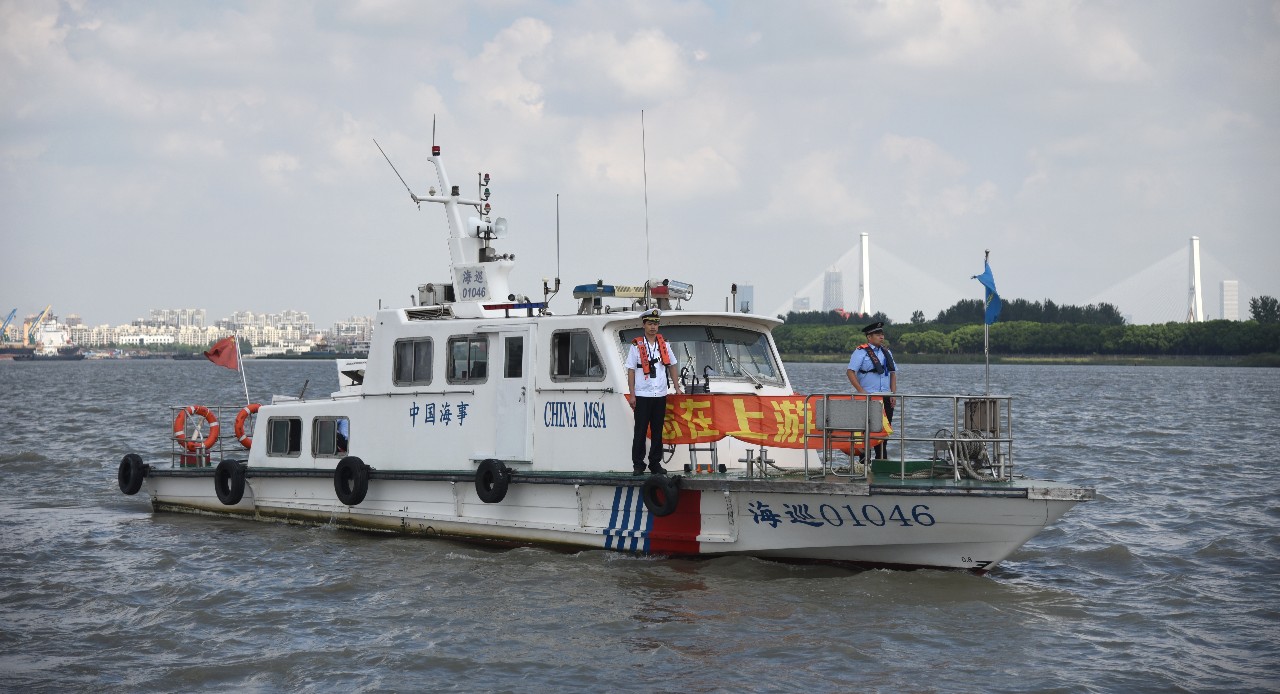 闵行海事和徐浦水上派出所建立联合检查站