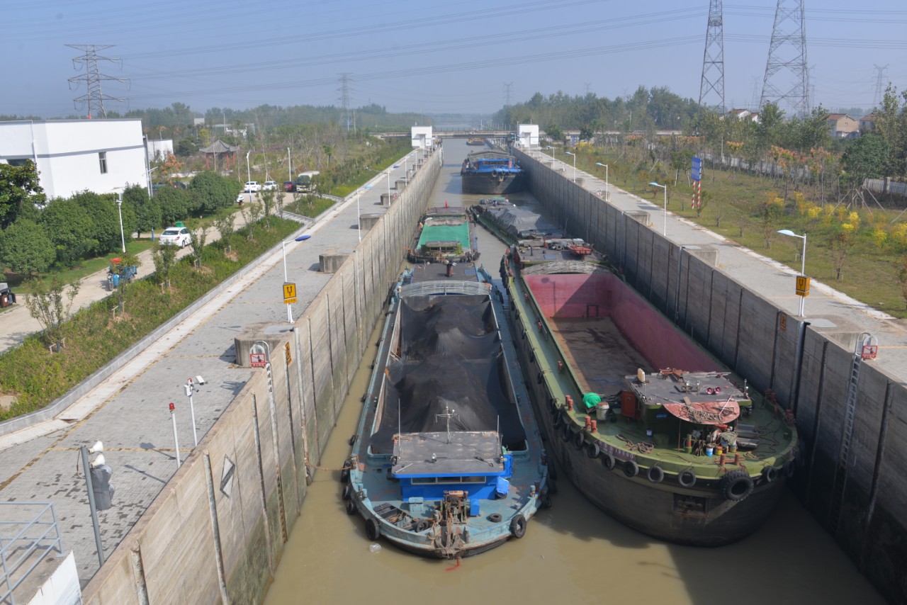 国庆期间淮安航闸通过货物11936万总吨