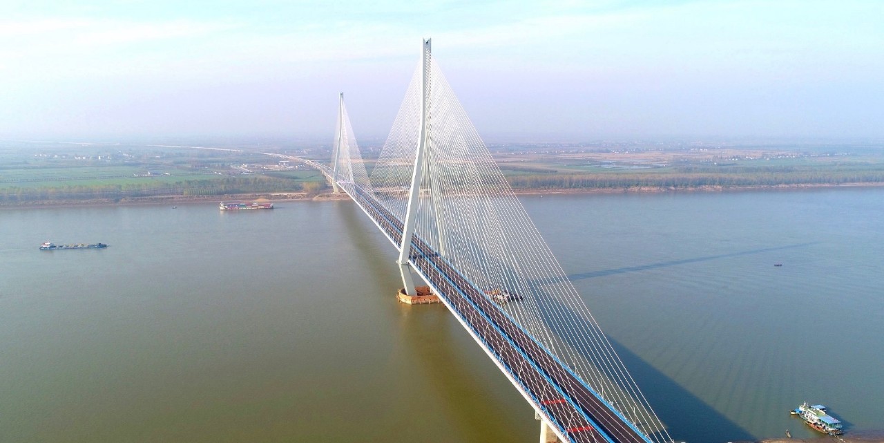 湖北嘉鱼长江大桥