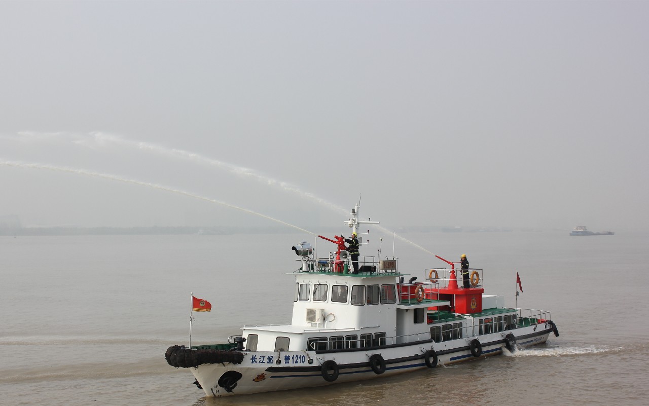 长航公安局南京分局水上消防支队 四项措施确保"防火""防疫"两手抓