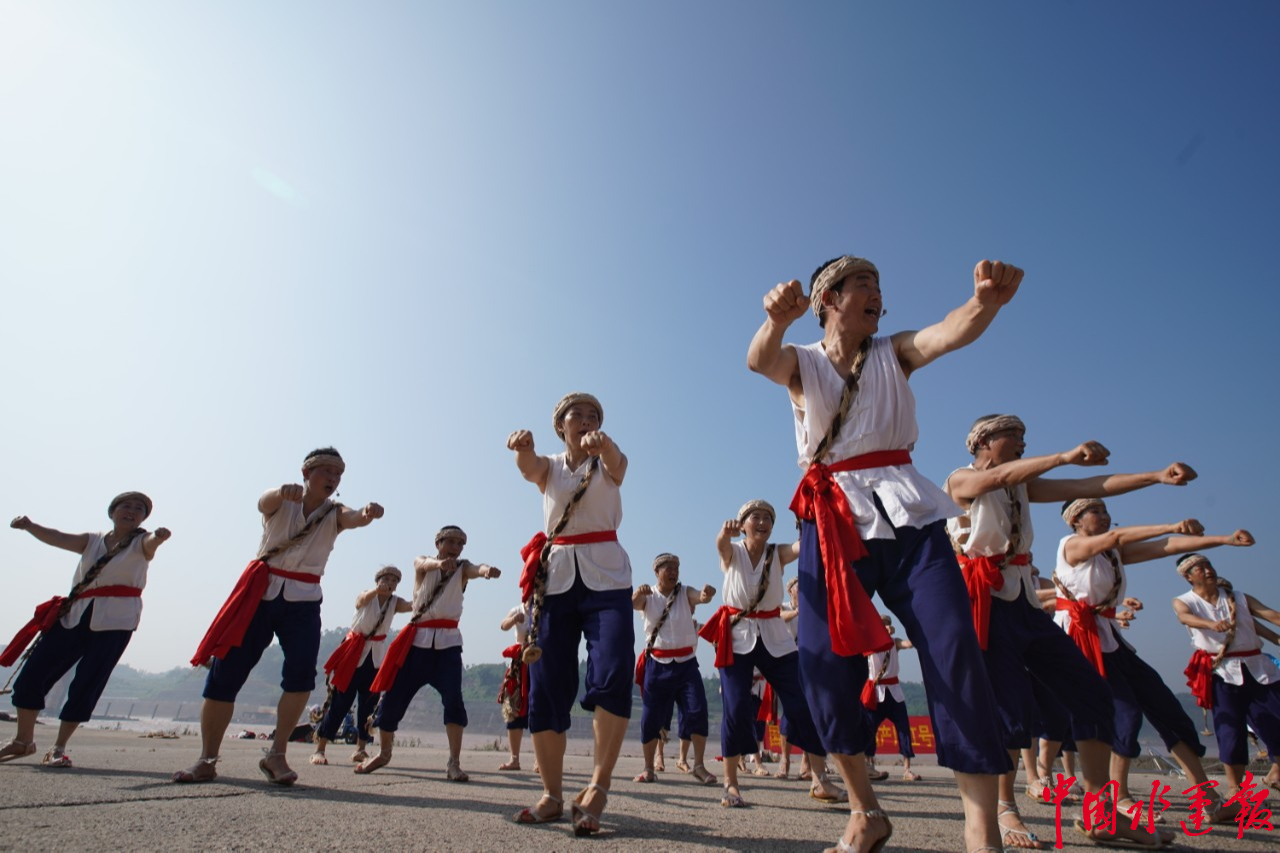 川江号子在渠江畔唱响