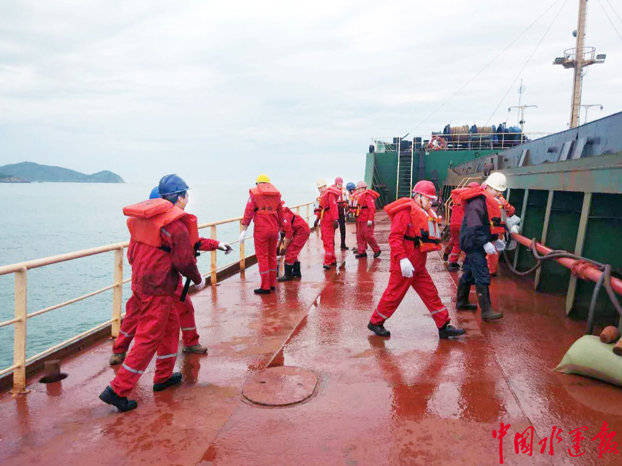 舟山绿华山港区举行防台溢油演习