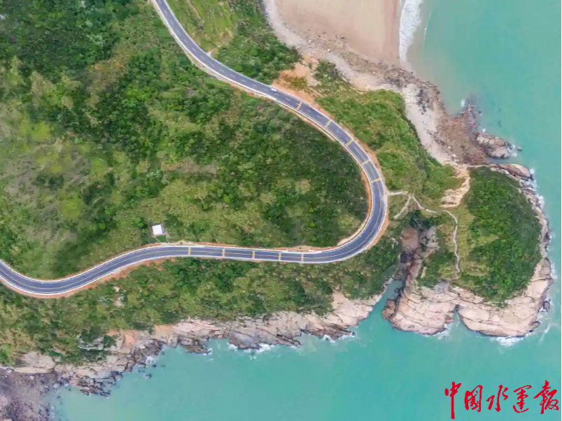 168黄金海岸线苍南三澳至瑶洞段公路通车