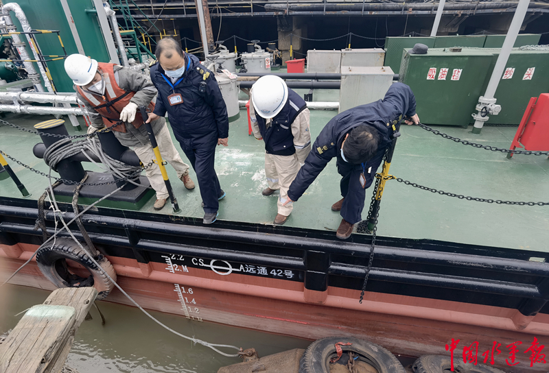 高效推進載重線位置標識船名工作南通崇川海事處這樣做