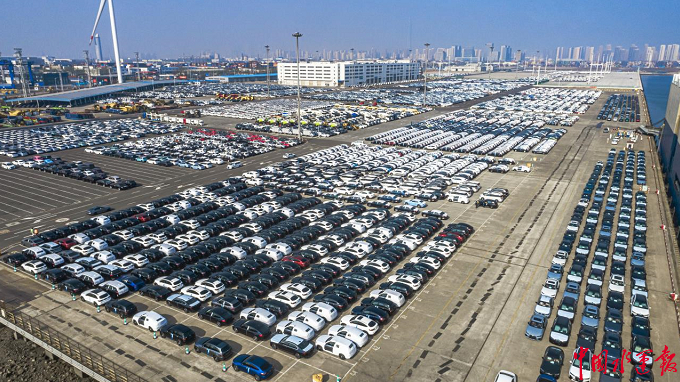 天津港清明假期高效作业商品车15000余辆