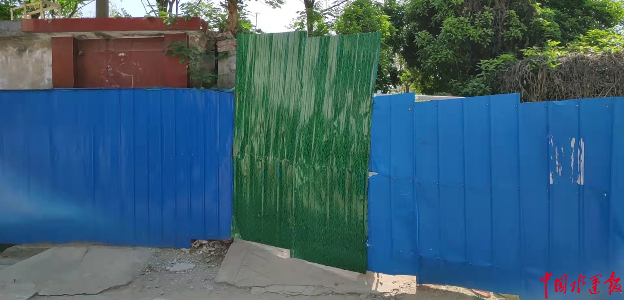 当好守门员0202筑牢隔离墙