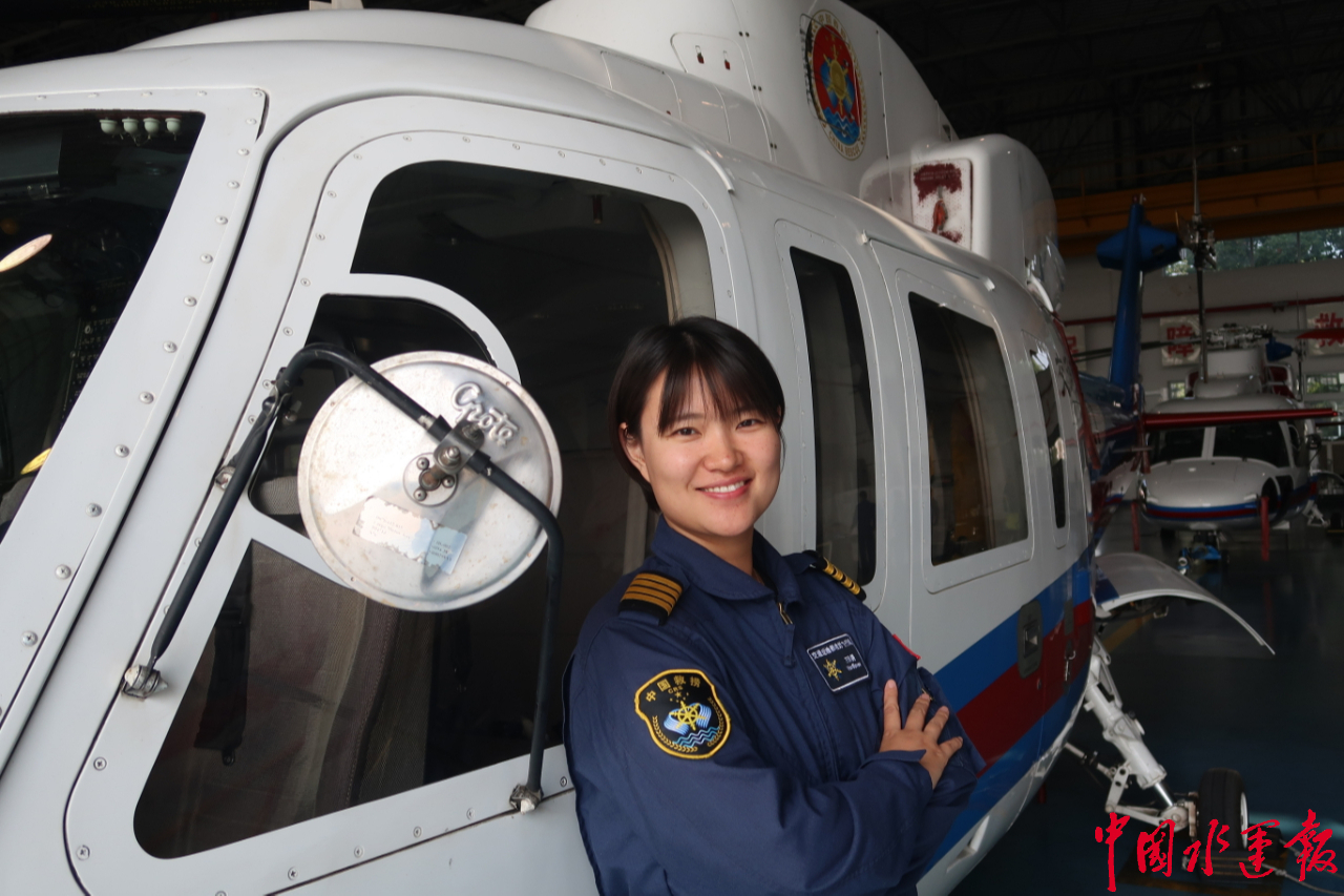 东海第一救助飞行队搜救教员机长,运行控制部部长万秋雯多次在急难险