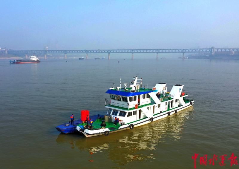 凝心实干求效武汉航道局迈出高质量发展铿锵步伐