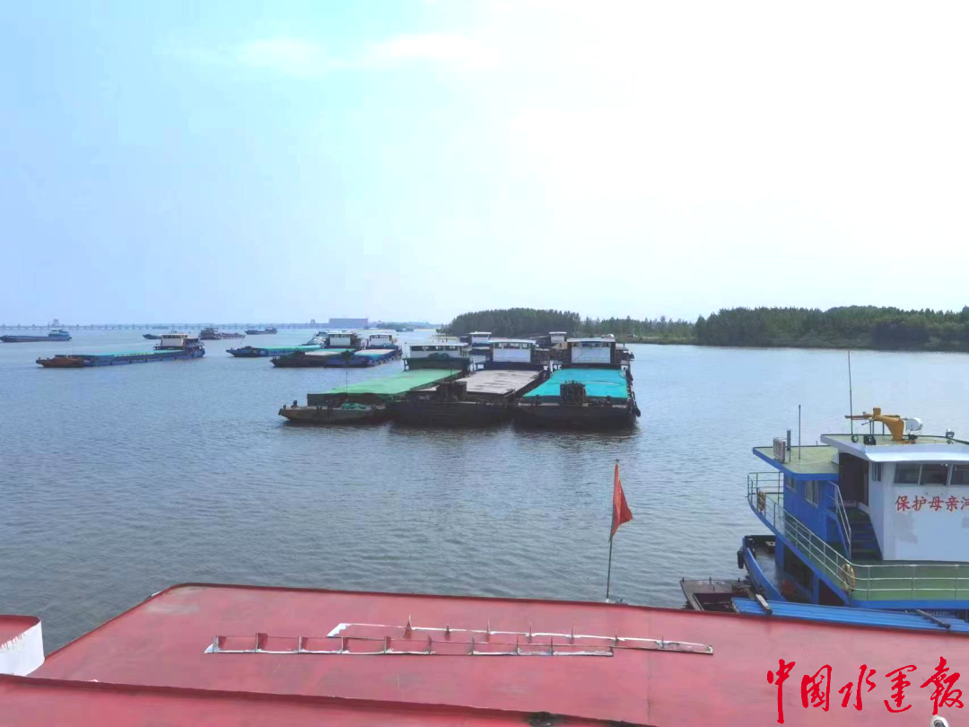 汉江航运增长迅猛湖北港航全力保障汉江航道安全畅通