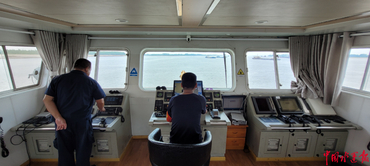 战枯保畅调航线皖江上游展风采长江池州航道处全员积