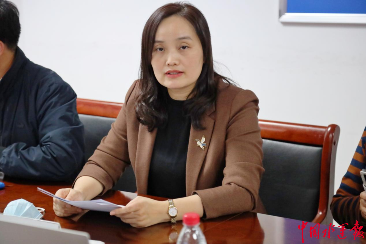 中国潜水打捞行业协会(以下简称"协会")秘书长陈丽萍向与会媒体介绍了