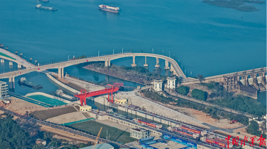 西江航运干线双线船闸全面贯通西津枢纽二线船闸通航