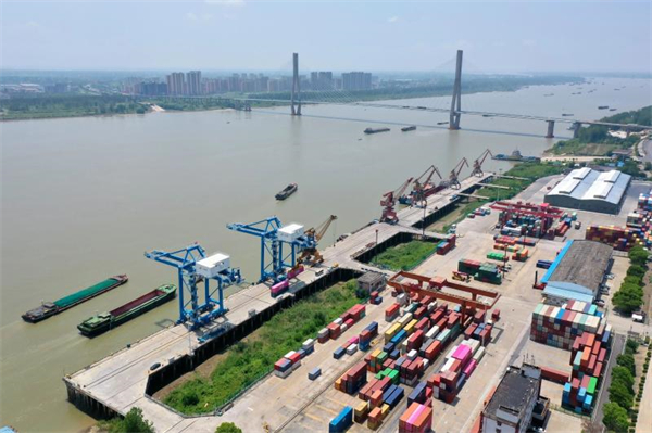让黄金水道水清岸绿长江安徽段港口绿色发展调研