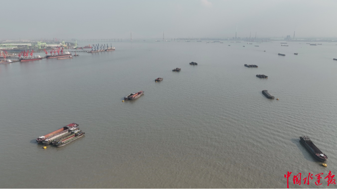 长江江苏段最大内河小型船舶临时停泊点正式启用