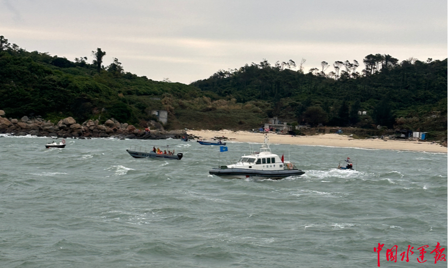 惠州海事局成功组织救助惠东桑洲岛53名露营被困人员