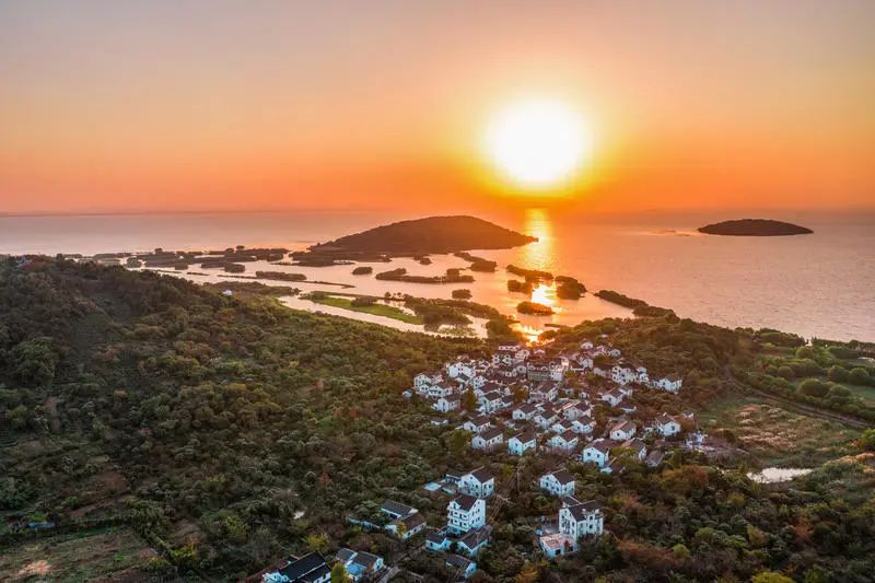 苏州太湖游船管理有限公司及旗下经营太湖"东山长圻—三山岛"航线