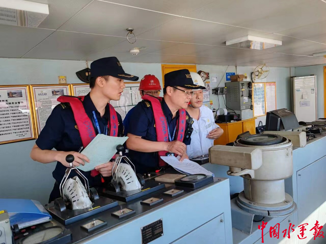 坚持"三个导向" 安庆海事全力筑牢汛期水上"安全堤"