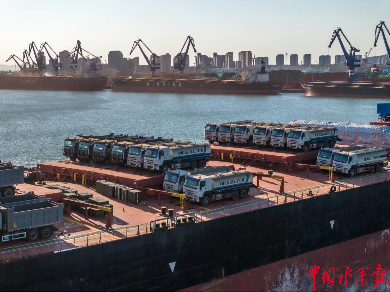 烟台港中非件杂货班轮发运量突破百万吨