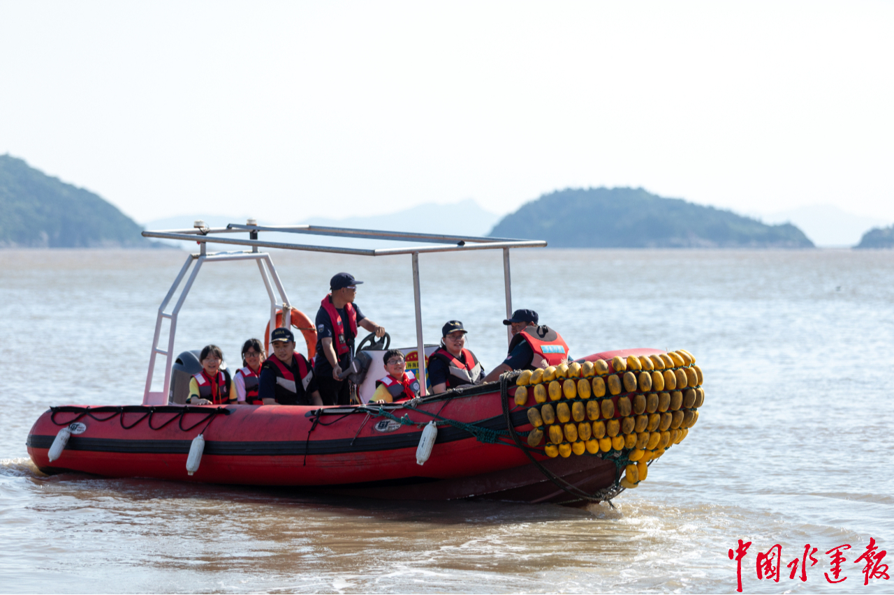"海上飞地教室"成立 台州海事开展"山里孩子看大海"系列公益活动